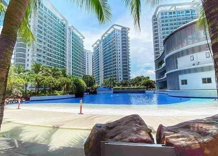 Cozy Azure Urban Residences *